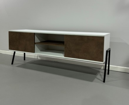 Mesa para TV Berlin